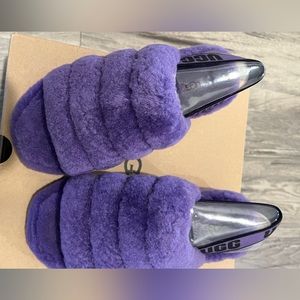 New with box fluff yeah slippers size 6